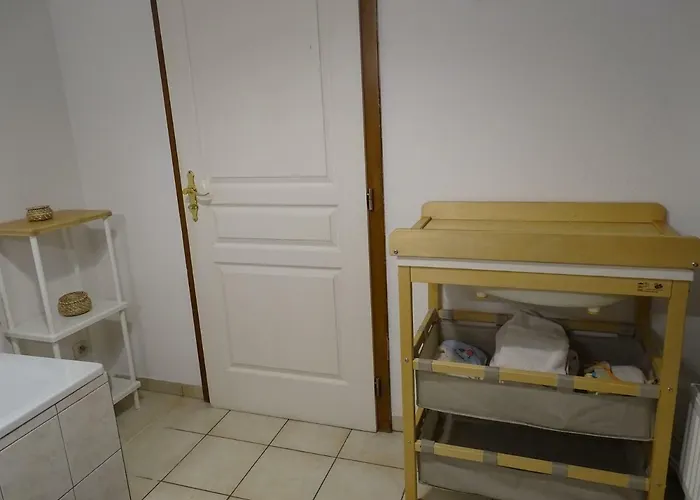 De L'est 2 בית נופש *